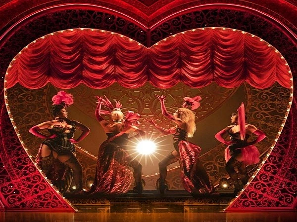 Moulin Rouge Show & Champagne Tickets Paris